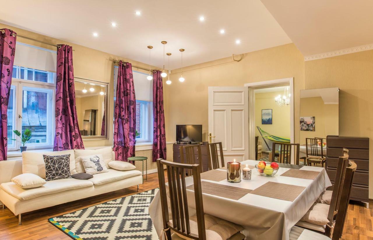 Charming Spacious 3 Bedroom In Old Town Riga Dış mekan fotoğraf